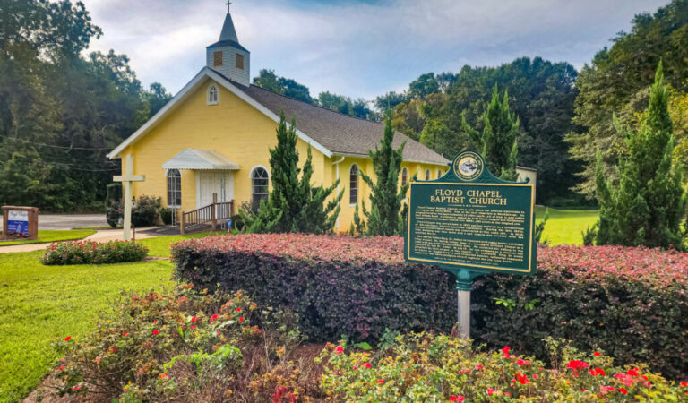 Discover the Town That Embodies the Dream of Martin Luther King Sr. Discover the Town That Embodies the Dream of Martin Luther King Sr.